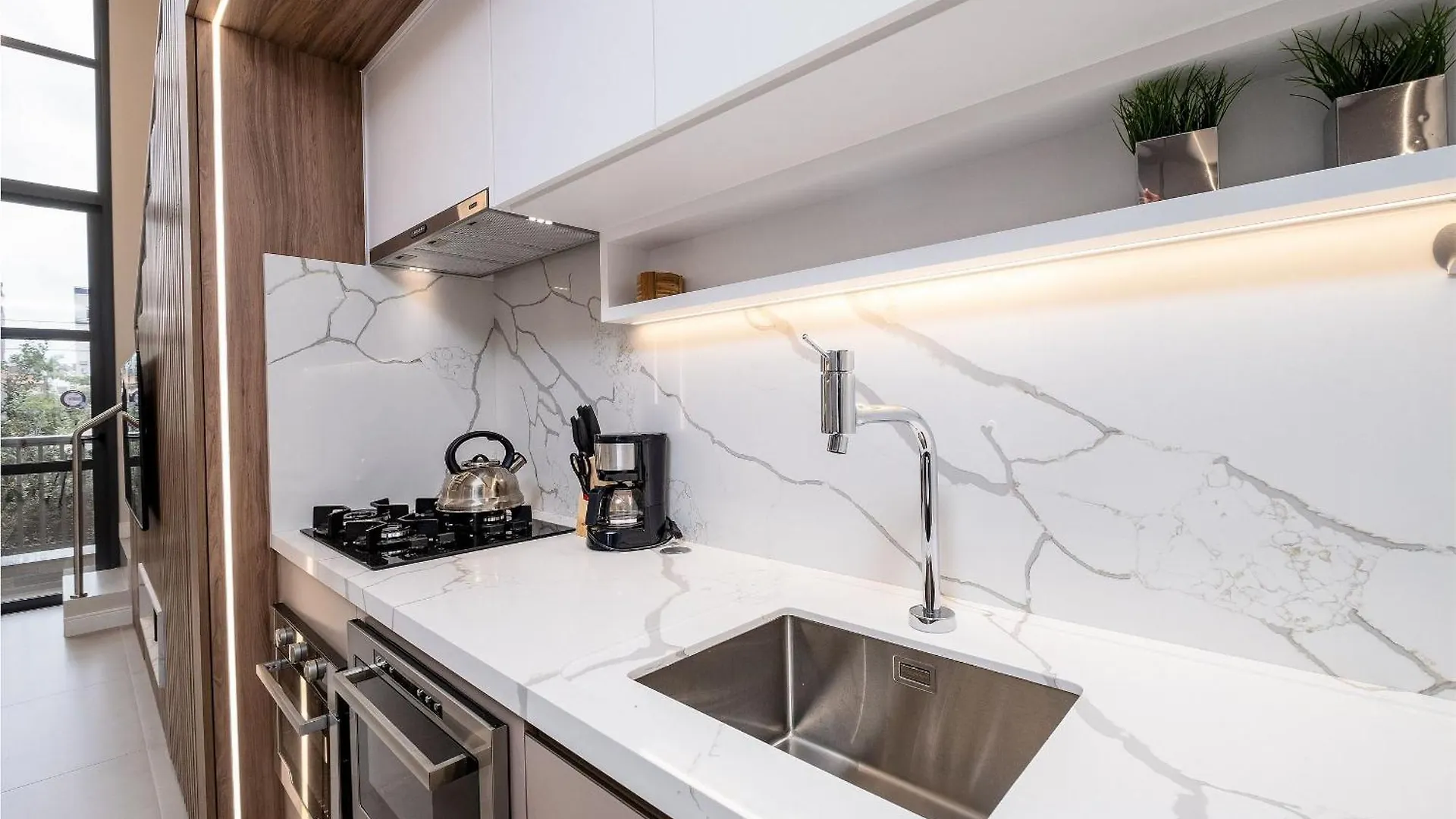 Apto Confortavel E Completo Em Predio Novo Jpr211 Florianopolis